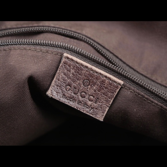 Small Brown Gucci Abby Tote in GG Supreme Canvas - Picture 15 of 16